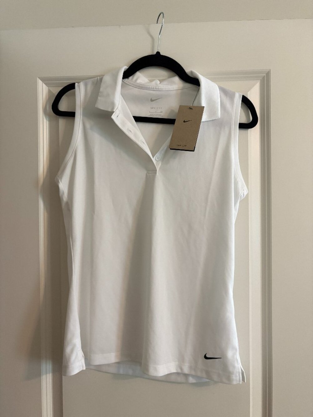 Nike Women's Dri-FIT Victory Sleeveless Golf Polo
